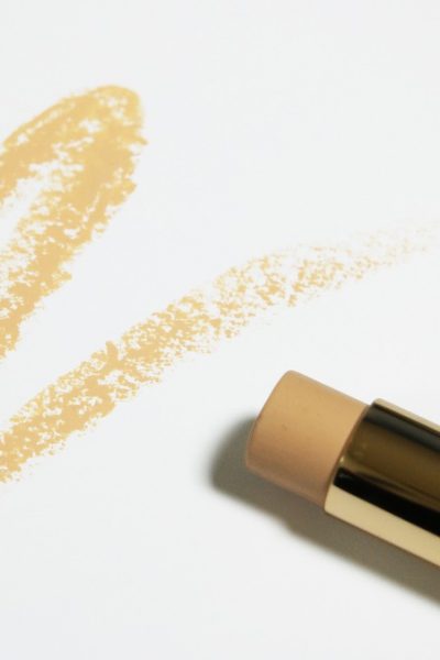 produse pentru conturarea feței