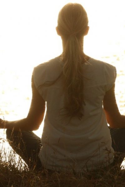 începi să practici meditația